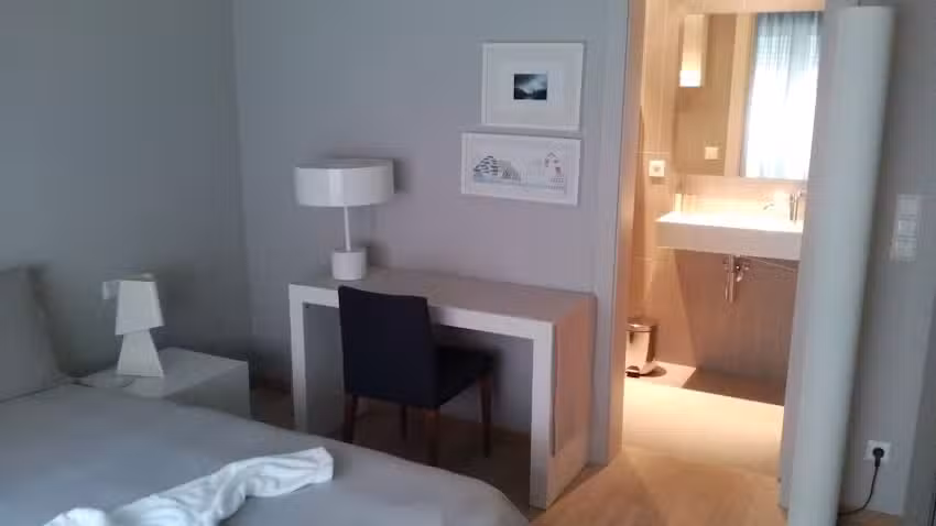 FOUR STARS – MG Hotels