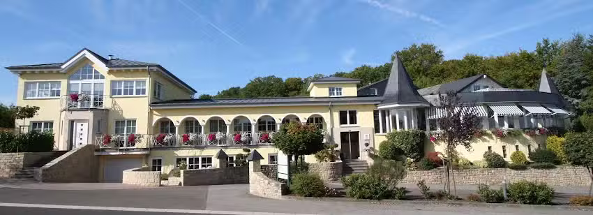 Hôtel-Restaurant Domaine La Forêt