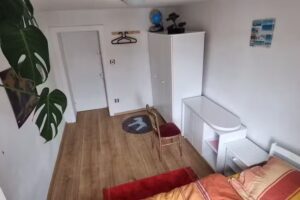 Relax Cozy Wellbeing Room Near train station